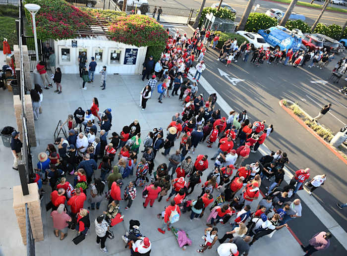 Mater Dei vs St John Bosco October 13, 2023 Photo-Heston Quan14